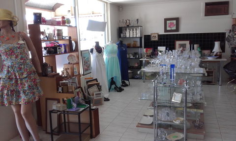 Hunters Haven Anglican Op Shop - Attractions Las Vegas 0