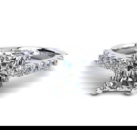 Linda and Co Jewellers - Attractions