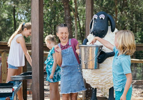 Paradise Country - Attractions 1