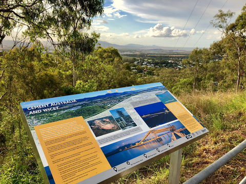 Round Hill Lookout - See Attractions 0