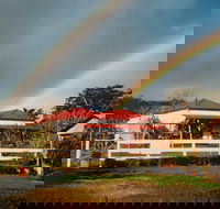 Stefani Hilltop Gallery - Attractions