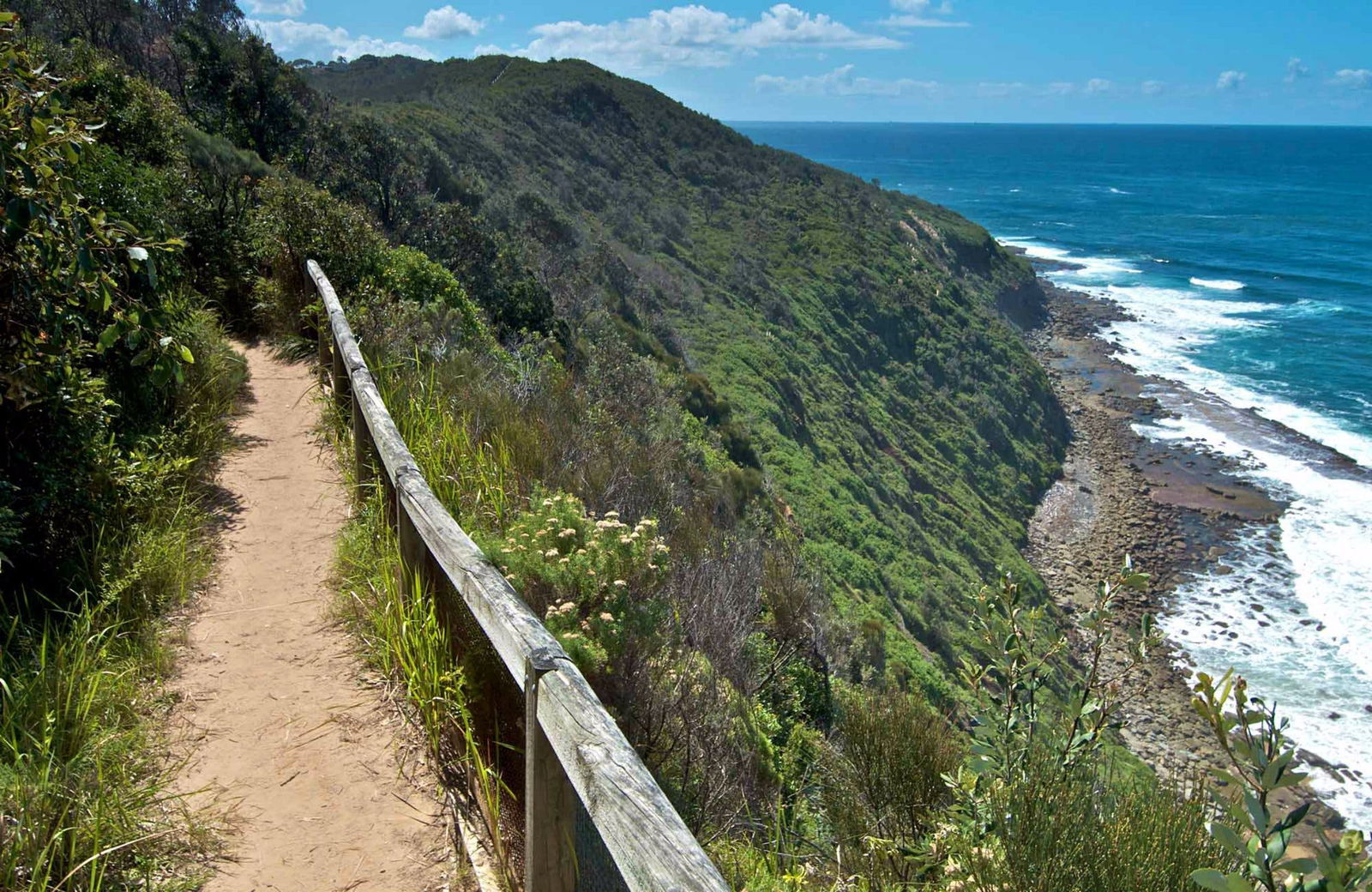 Forresters Beach NSW Attractions