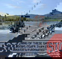 Wymah Ferry - Attractions