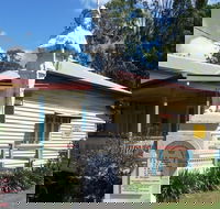 Brooweena War Memorial - Attractions