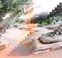 Corrigin Dog Cemetery - Attractions