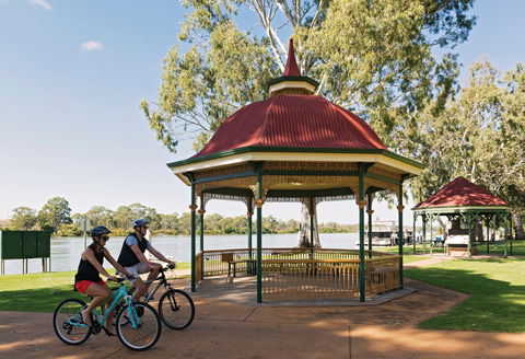 Mary Ann Reserve - Attractions 1