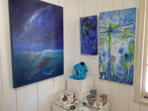 Old SchoolHouse Gallery - Attractions 1