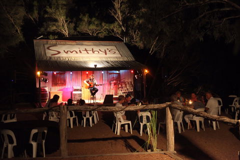 Smithy's Outback Dinner And Show - Attractions 0