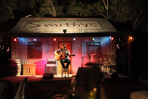 Smithy's Outback Dinner And Show - Attractions 2