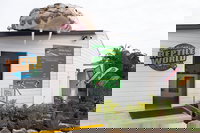 Steve McEwan's Reptile World