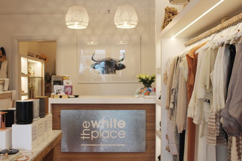 The White Place - Attractions 0