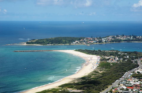 Blacksmiths Beach - Attractions 1