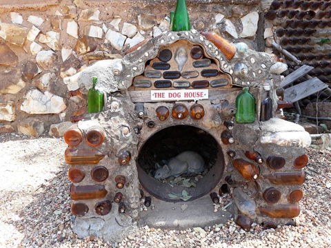 Bottle House And Mining Museum - Attractions 2