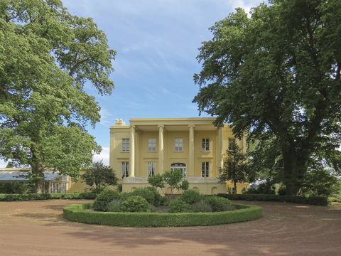 Clarendon - Attractions 0