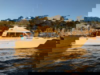 Cruising the  Swan River in at Sunset with Boutique Cruise