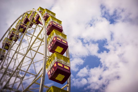 Giant Ferris Wheel - Hello Hi Lite Amusements - Attractions 2