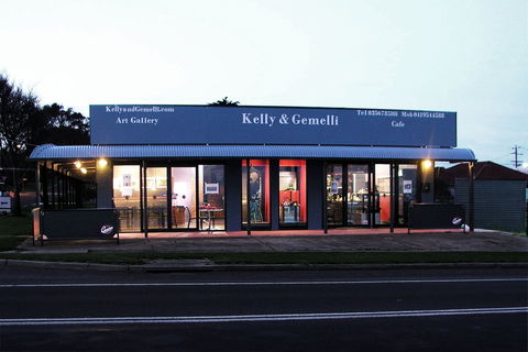 Kelly & Gemelli - Art And Design - Attractions Las Vegas 0