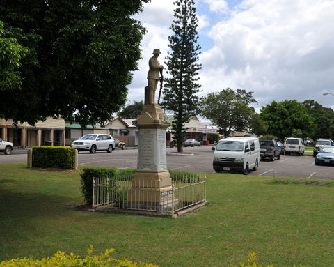 Miriam Vale War Memorial - Attractions 0