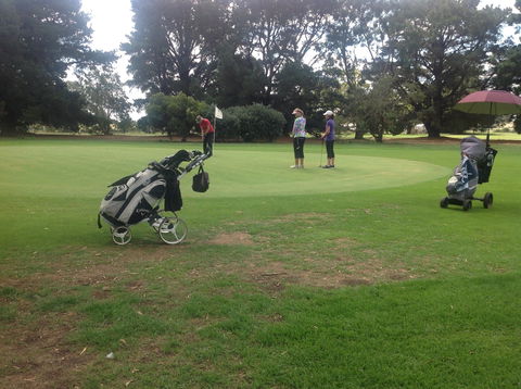 Mortlake Golf Club - Attractions 0