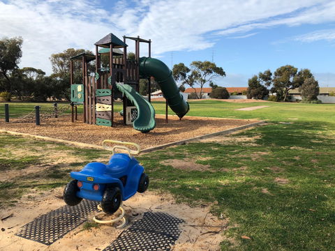 New Town Playground - Attractions 0