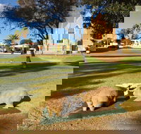 Queen Square Moonta - Attractions