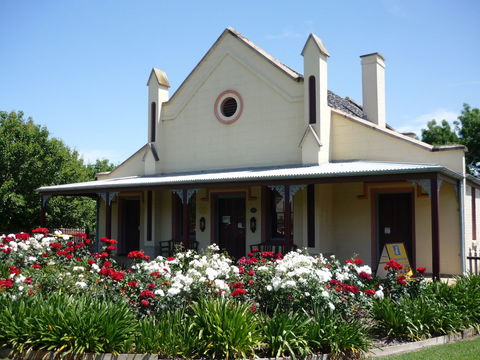 Quondong Cottage - Attractions 2