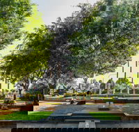Sculpture Garden Campbelltown - Attractions