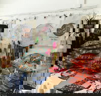 Sisters Under The Skin Local Art and Design Gallery Moree - Attractions