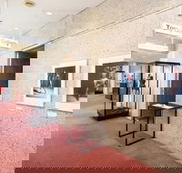 Tony Gould Gallery - Attractions