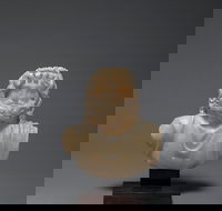 UNE Museum of Antiquities - Attractions