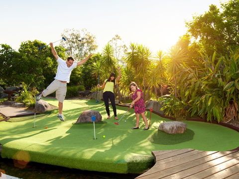 Victoria Park Golf Complex - See Attractions 0