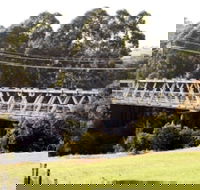 Victoria Bridge over Stonequarry Creek - Attractions