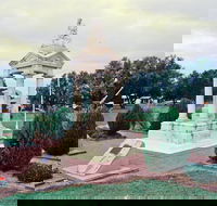 Weeping Mother Memorial - Attractions