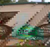 Around Art Studio/Gallery - Attractions