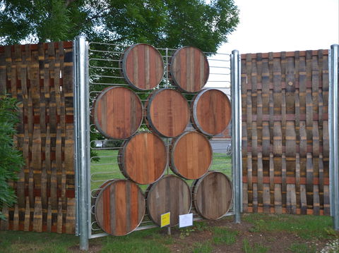 Arts Rutherglen Sculpture Trail - Attractions 0