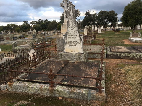 Benalla Cemetery Historical Walk - Attractions 0