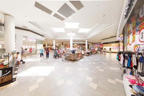 Lake Haven Centre - Attractions 2