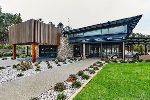 Lakeside Function Centre - Eight Willows Retreat - Attractions 1