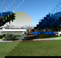 Oxley War Memorial - Attractions