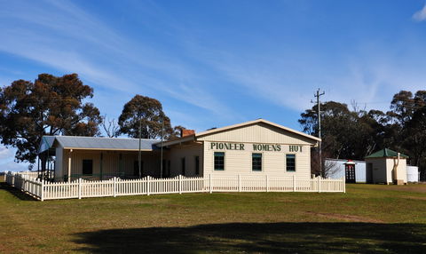 Pioneer Women's Hut Museum - Attractions 0