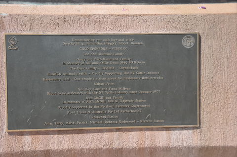 Stockmans Pioneer Memorial Katherine Icon - Attractions 2