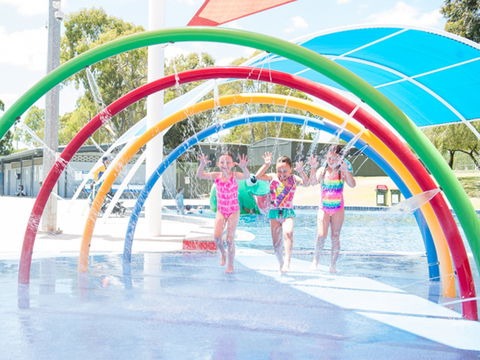 Waterworld Aquatic Centre - Attractions 0