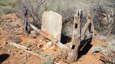 Winnecke Goldfield Cemetery - Attractions 1