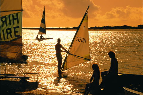 Windsurfing And Surfing - Attractions 0