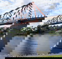 Yandhai Nepean Crossing - Attractions