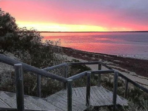 Baudin Beach - Attractions 0