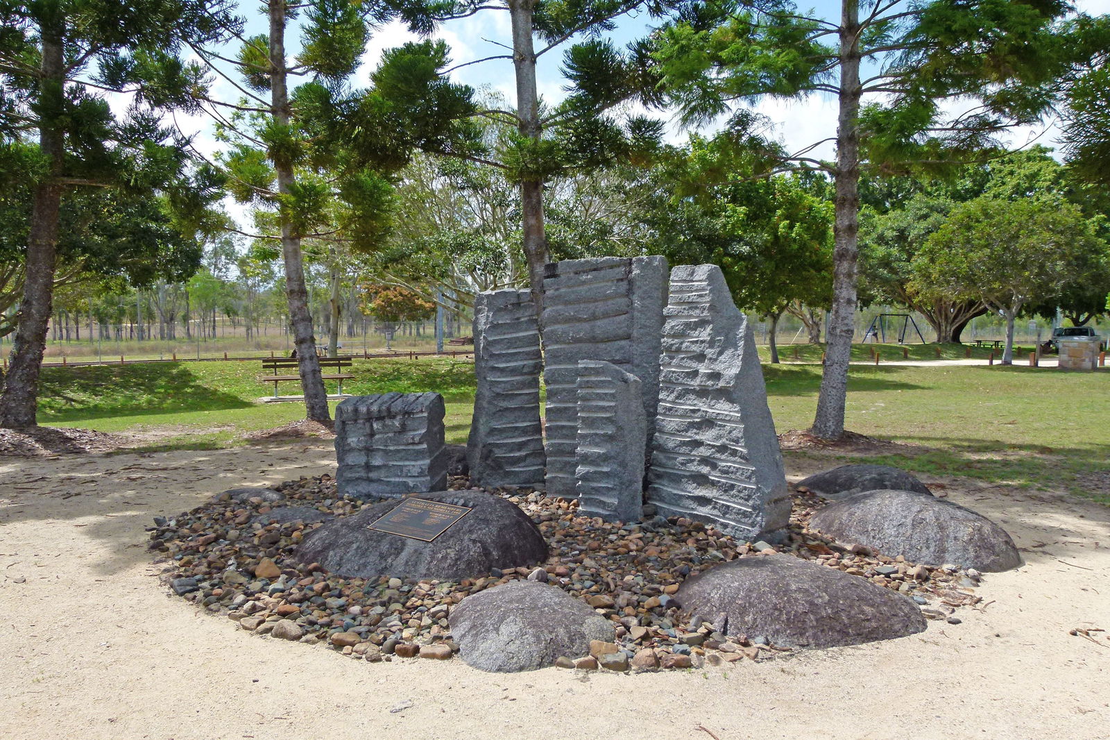 Bororen QLD Attractions