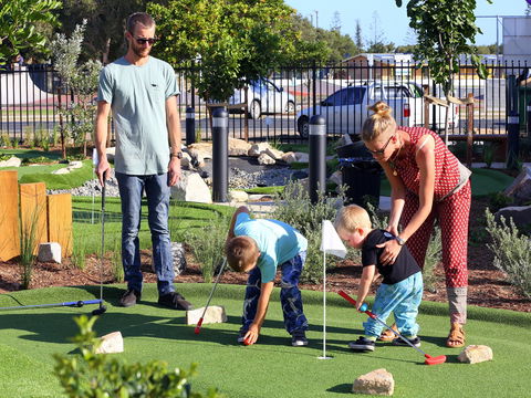 Bowlo Sports And Leisure Yamba - Attractions 0