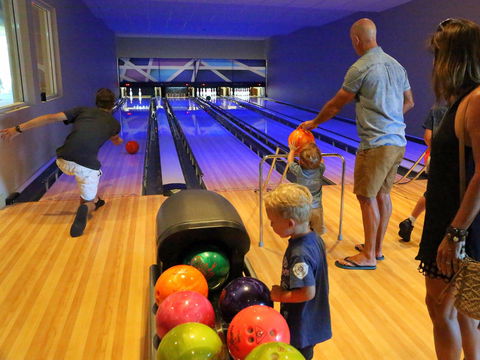 Bowlo Sports And Leisure Yamba - Attractions 2