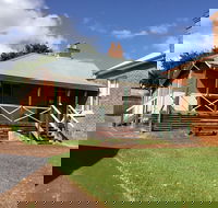 Bridgetown Police Station Museum 1880 - Attractions